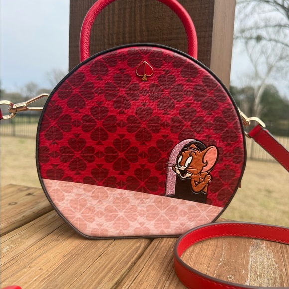 NWOT Kate Spade x Tom and Jerry Collab Red Pink Canteen
Crossbody Top Handle Bag - Picture 4 of 13